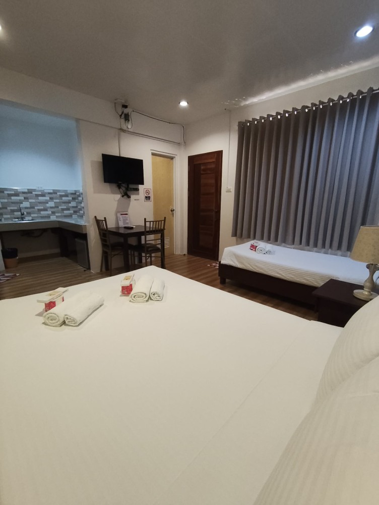 Deluxe Triple Room at Zosimo’s Inn in Lazi, Siquijor — room interior