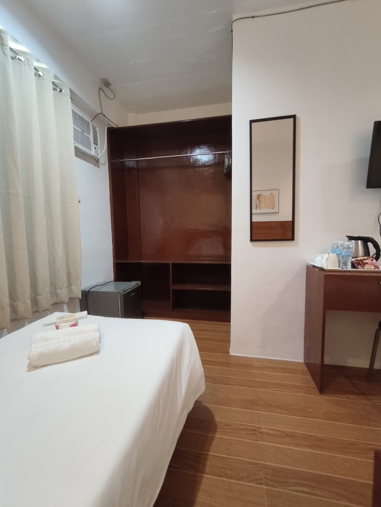 Family Room at Zosimo’s Inn in Lazi, Siquijor — room interior
