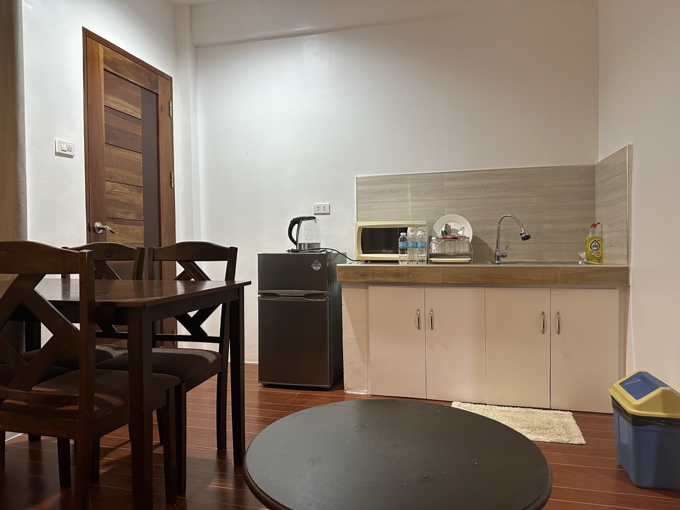 Suite Room at Zosimo’s Inn in Lazi, Siquijor — room interior